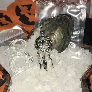 Dragonfly pearl cage with chain and oyster